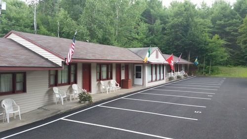 Luzerne Court Motel レイク・ルザーン エクステリア 写真